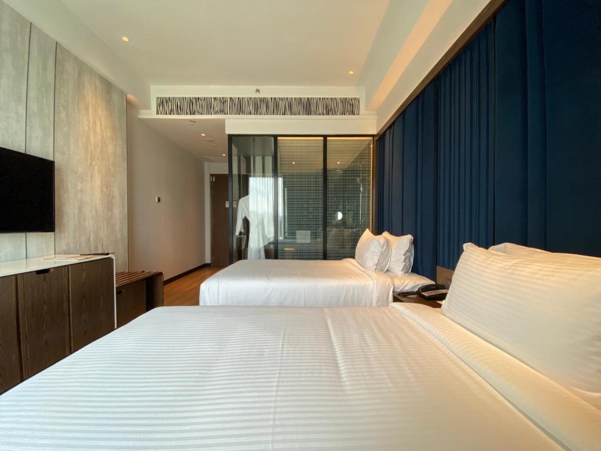 M Resort & Hotel Kuala Lumpur Ngoại thất bức ảnh Deluxe Room