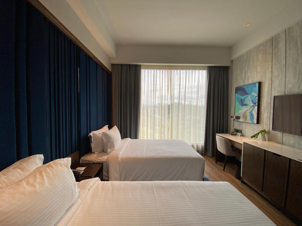 M Resort & Hotel Kuala Lumpur Ngoại thất bức ảnh Deluxe Room